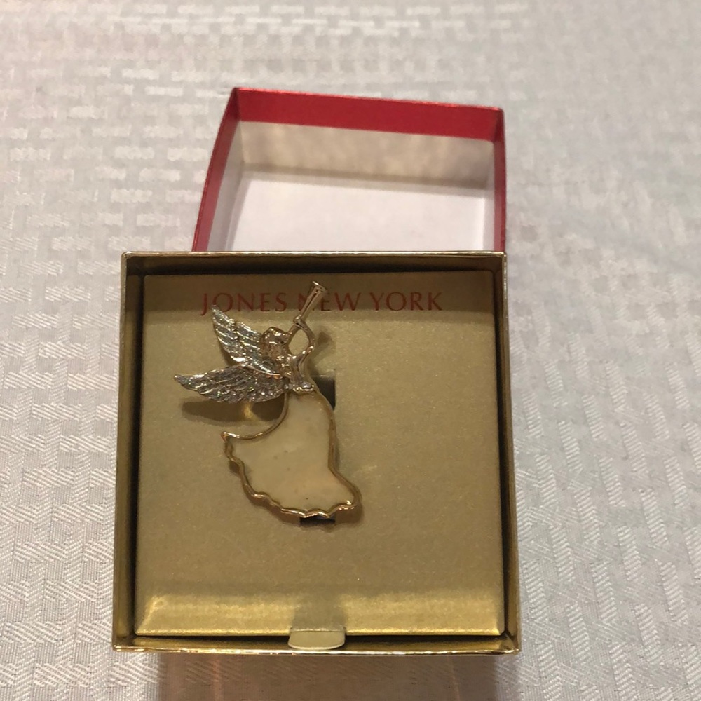 Jones New York Brooch, Gold-Tone Herald Angel